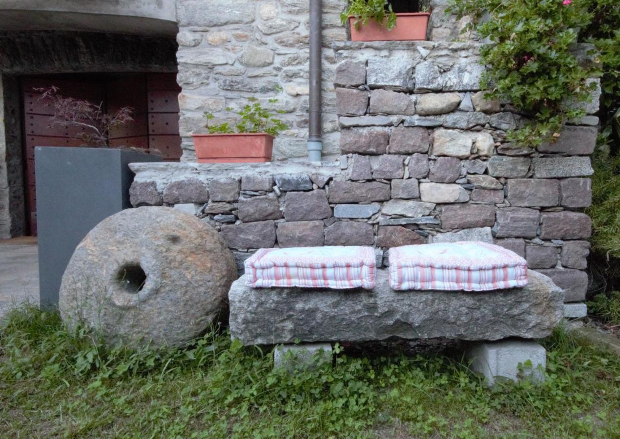 L'Antico Borgo Aparthotel Cremia Exterior photo