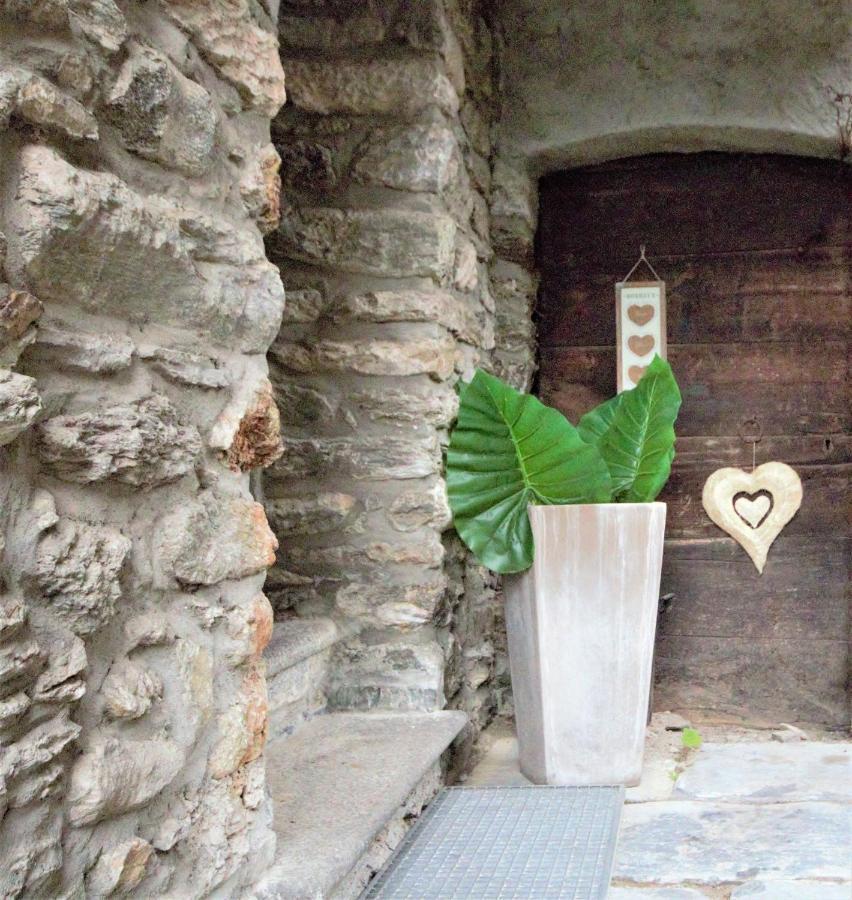 L'Antico Borgo Aparthotel Cremia Exterior photo